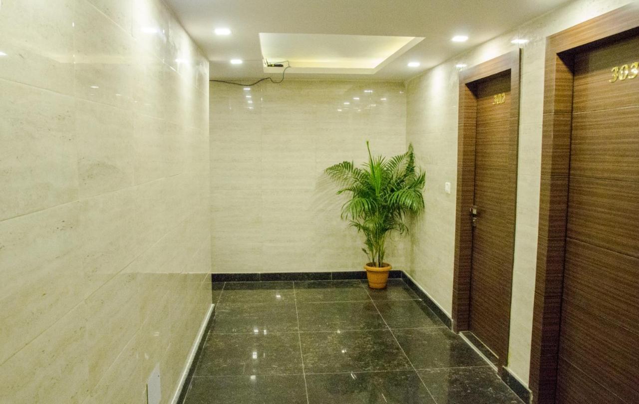 Hotel Pawan Plaza Near Sir Ganga Ram Hospital Delhi  Exterior photo
