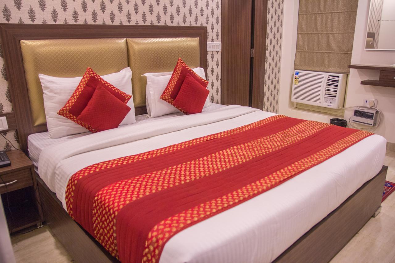 Hotel Pawan Plaza Near Sir Ganga Ram Hospital Delhi  Exterior photo